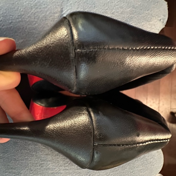Louboutin, 38, OTK Button Boots, 2009ish. FOUND THE MISSING BUTTON! - Picture 10 of 16